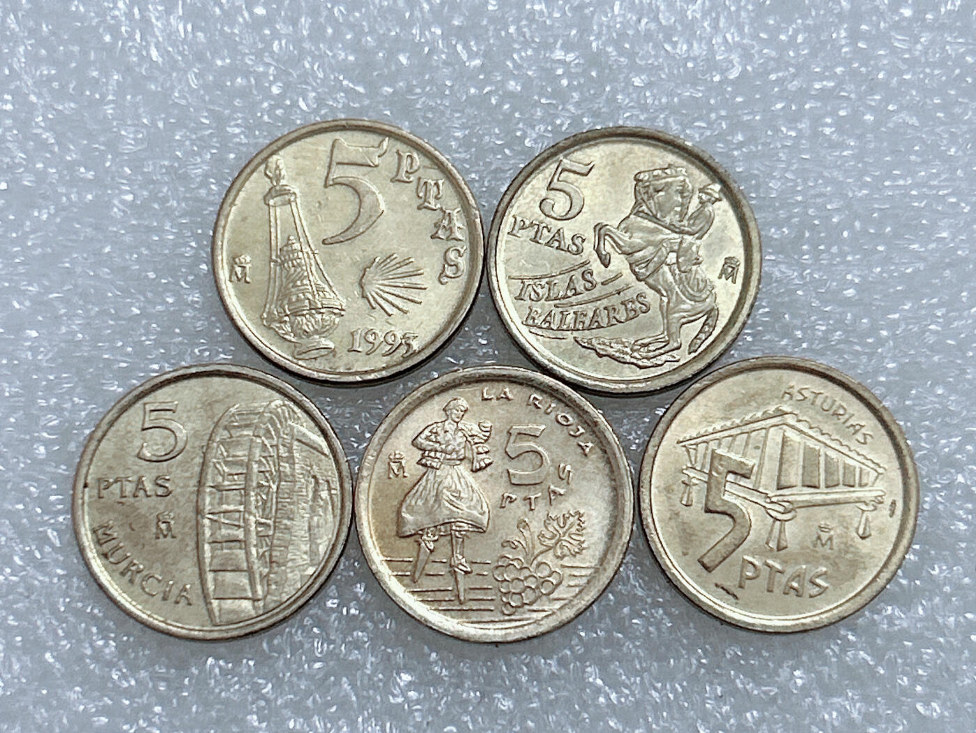 第一海外回流一元起拍收藏 散集专场  第260期 西班牙不同版本5比塞塔黄铜币 5枚