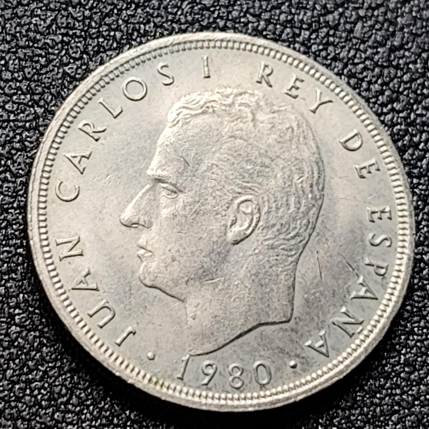 泉币菌-第121场-精品福利场 原光极美 82足球纪念币 胡安一世 西班牙5比塞塔铜镍硬币 23.0毫米 5.5克