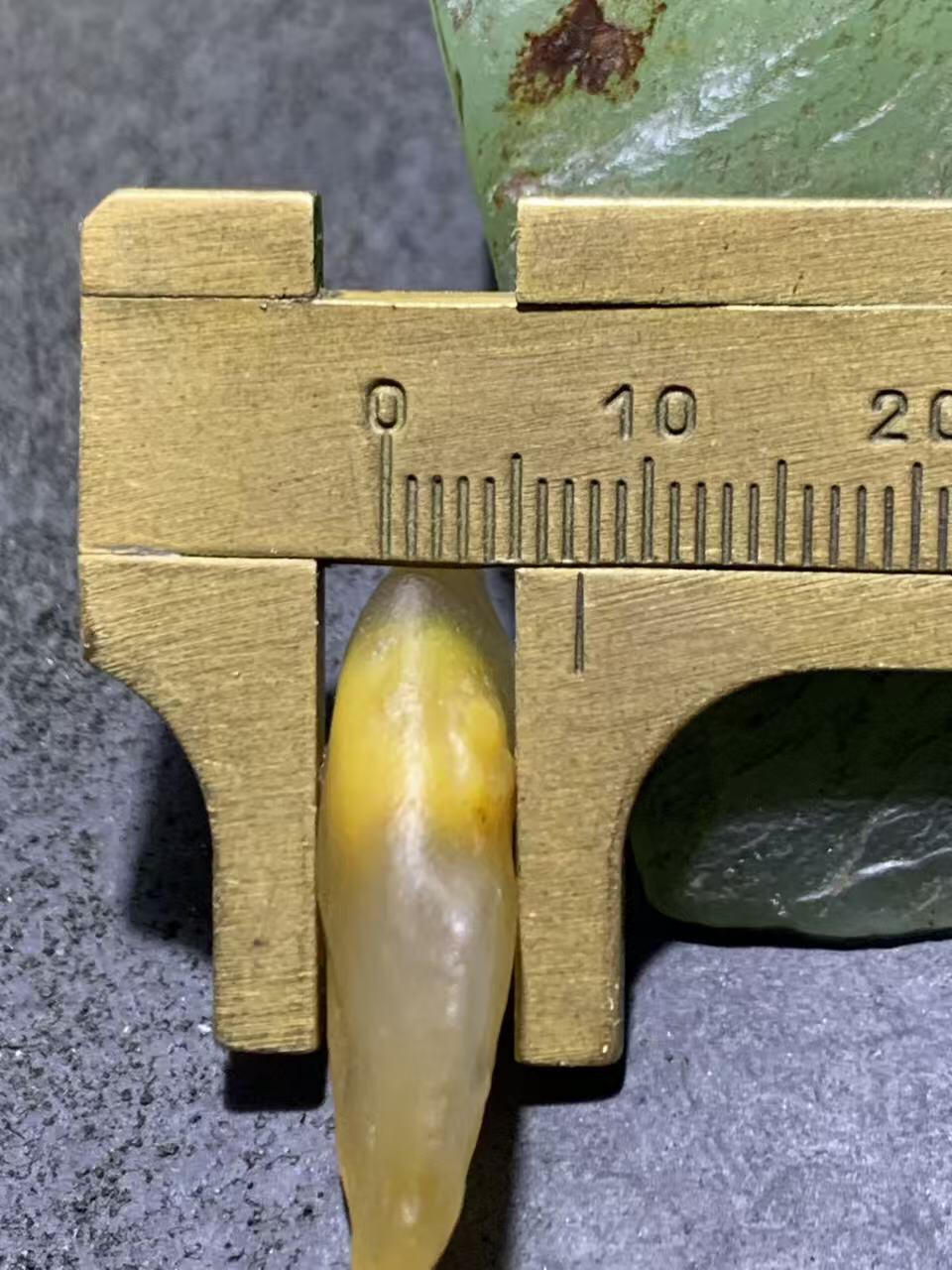 放福利！精美天然高玉化冰皮鸡油黄糖心阿拉善玛瑙原石一颗，