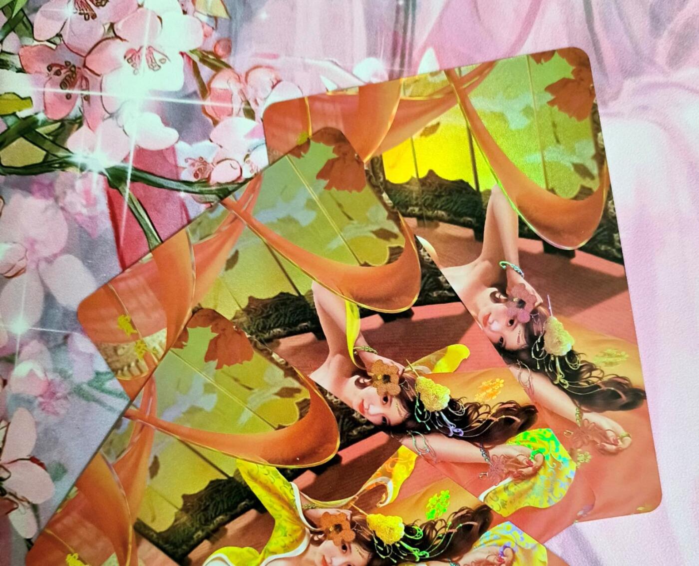 龙虎卡牌第六一场 （无佣金，单场满200元包邮，欢迎送拍） 彩闪3张 涅槃 水浒外传 贾氏3渐变（美）