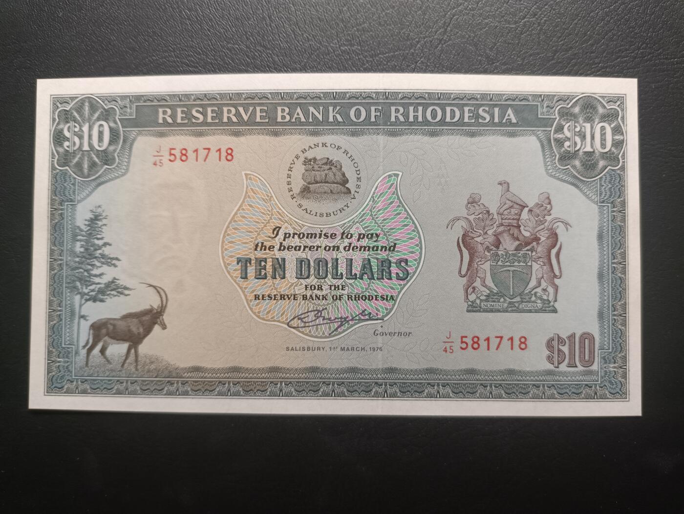2025十一月第一期，总199期 罗得西亚（现津巴布韦）1976版10元UNC-，大津巴布韦遗址，少见中高面值品种