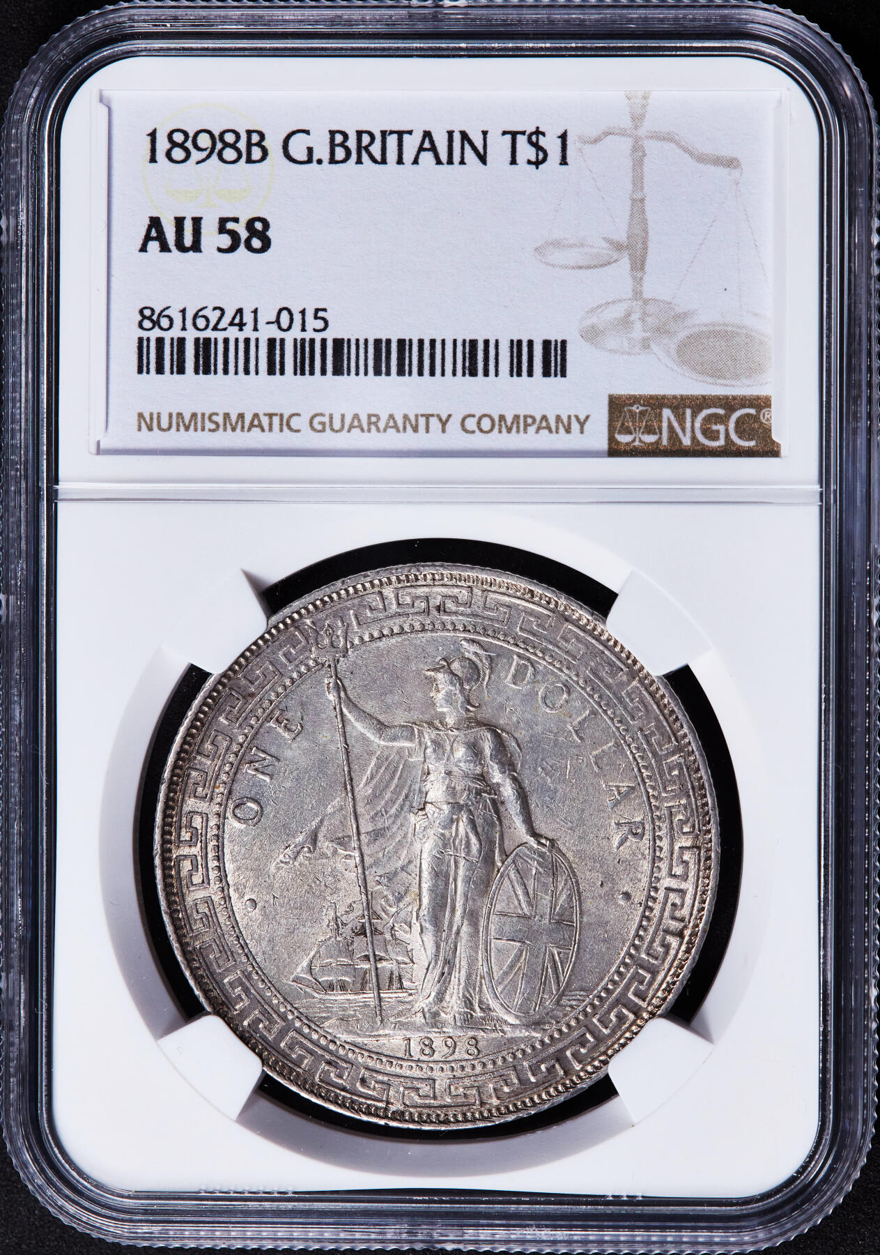 【俄甄集藏】2025年(044)11-12星期三晚 19:30 全场包邮 英国1898年维多利亚B版站洋1元贸易大银币，NGC AU58，黄油彩转光品相