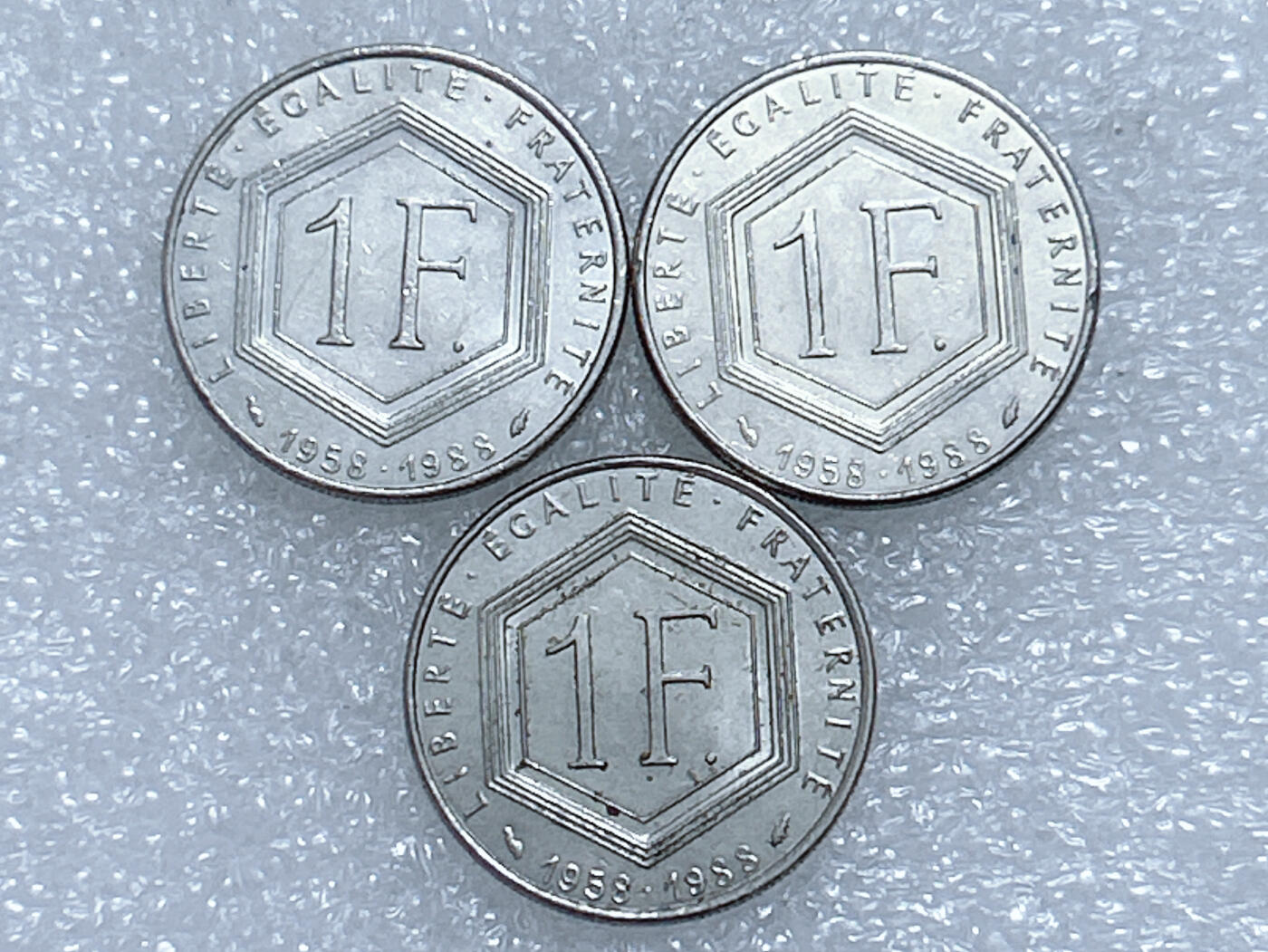 第一海外回流一元起拍收藏 散集专场  第260期 戴高乐总统 法国1988年1法郎 第五共和国30周年纪念币