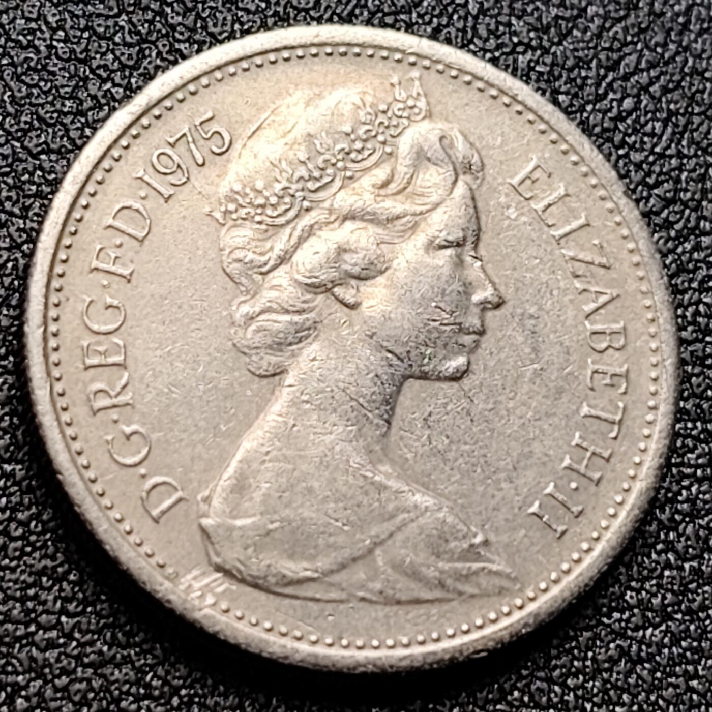 泉币菌-第120场-精品福利场 早期老版 1975年英国大5便士镍币 皇冠蓟草 23mm 