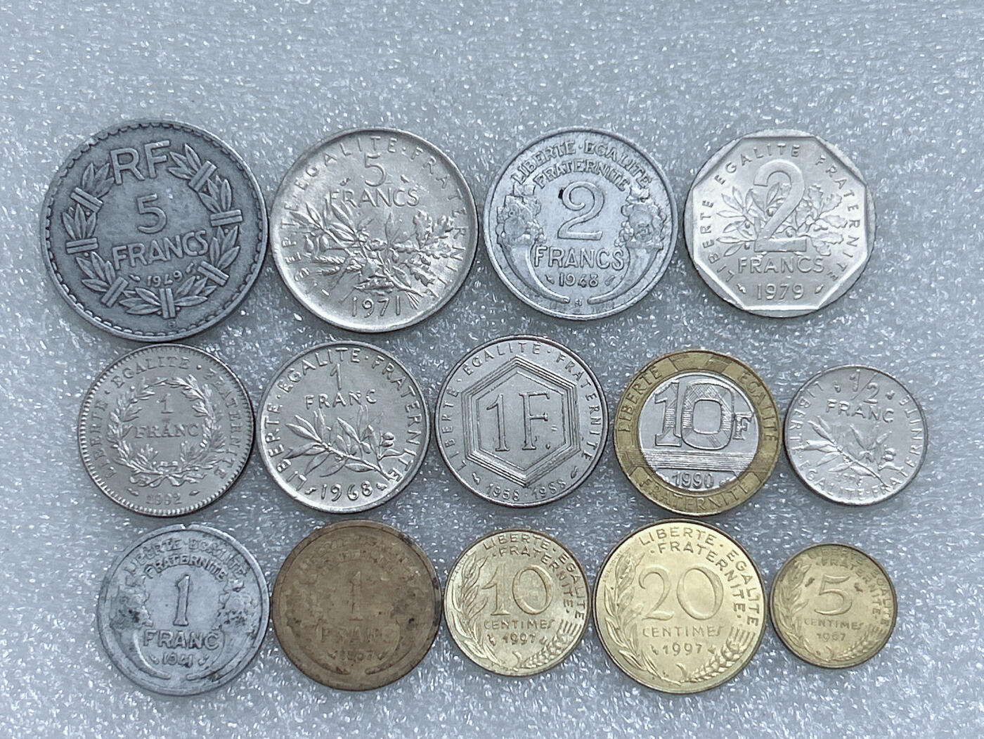 第一海外回流一元起拍收藏 散集专场  第260期 法国硬币14枚 无重复