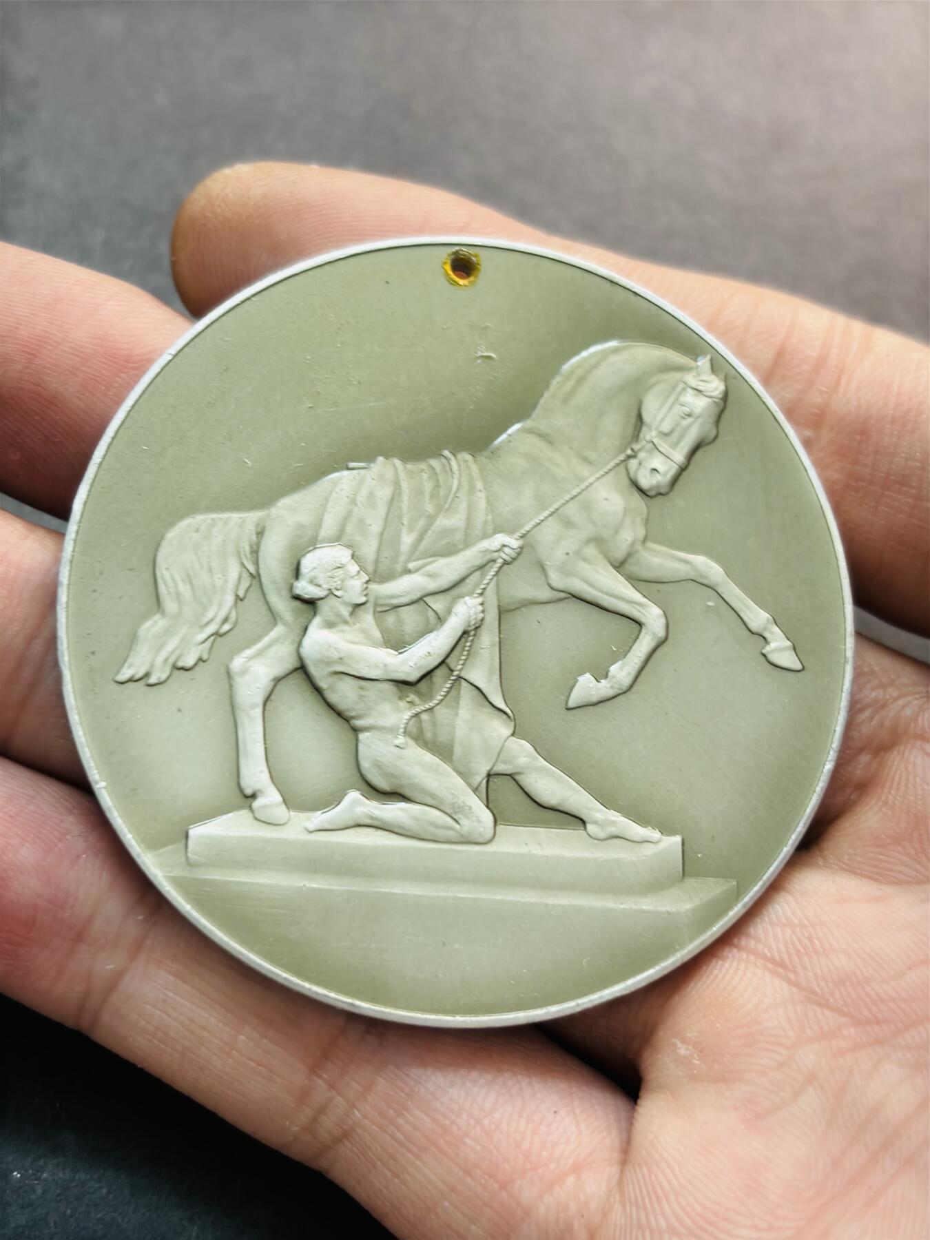 文馨钱币收藏第 278 场，银元，纸币，铜章场 长期接收代拍品 前苏联纪念章，详情看图