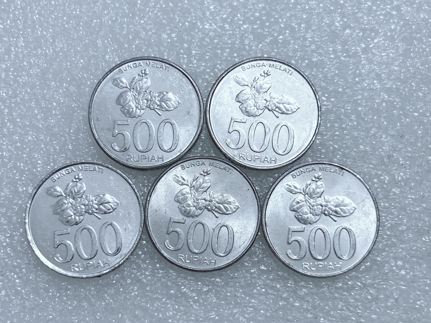 第一海外回流一元起拍收藏 散集专场  第260期 印度尼西亚500卢比铝币 5枚 原光美品