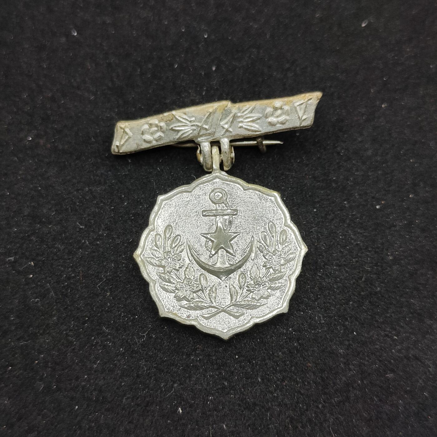 0元起拍勋章 第306期 咸鱼国勋章拍卖专场 11月2日（周日）下午6：00开始 日本战时爱国妇人会徽章