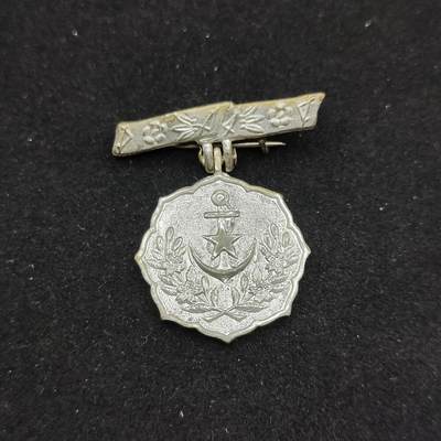 0元起拍勋章 第306期 咸鱼国勋章拍卖专场 11月2日（周日）下午6：00开始 - 日本战时爱国妇人会徽章