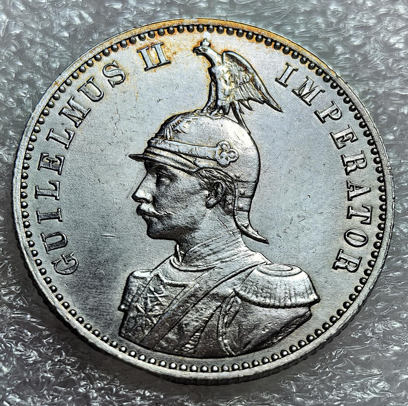 埃及、德属东非、匈牙利、葡萄牙、沙俄古银币古铜币，周五晚上九点倒数截拍，满百包邮，可寄存半年，喜欢朋友微信扫描二维码可直接参拍 德属东非1901年1/2卢比银币齿边有验银锉痕km4