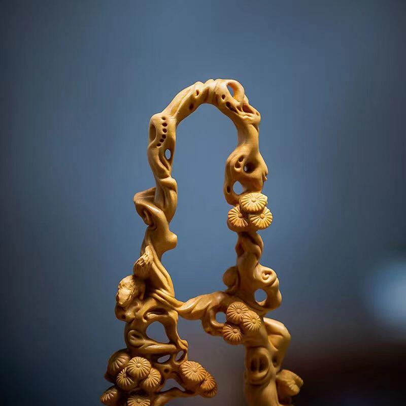 听雨轩（13） 崖柏木雕东坡提梁壶 12cm