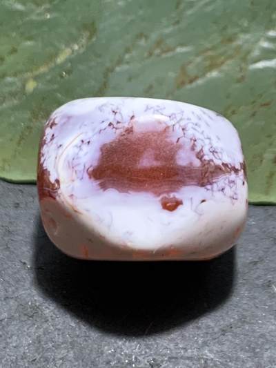 精美高玉化奶油皮玛瑙唐八棱随形珠一颗 - 精美高玉化奶油皮玛瑙唐八棱随形珠一颗