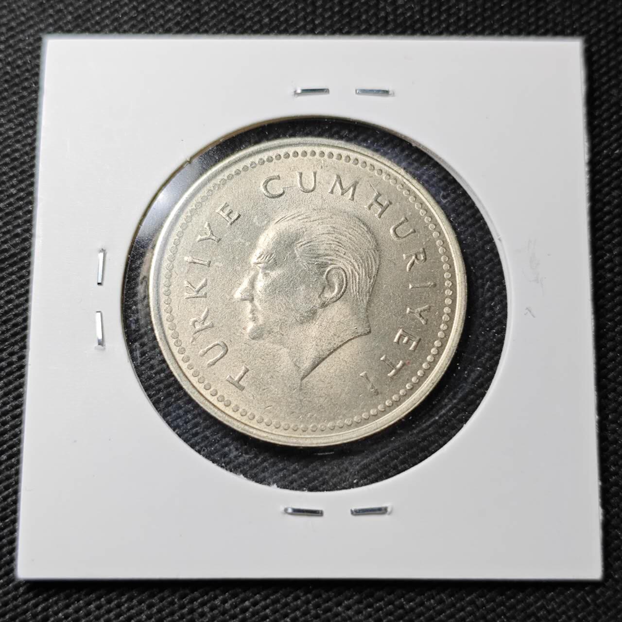 KK钱币收藏小铺  第362场  2月预留时间 周末发货 1994 土耳其5000里拉 好品