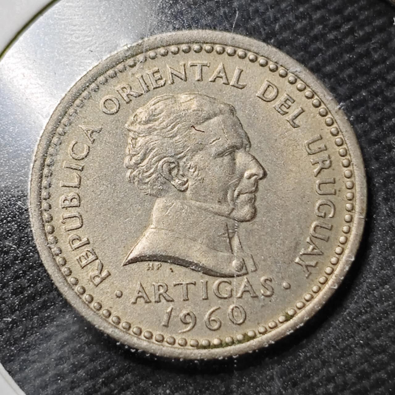 KK钱币收藏小铺  第362场  2月预留时间 周末发货  1960乌拉圭25分