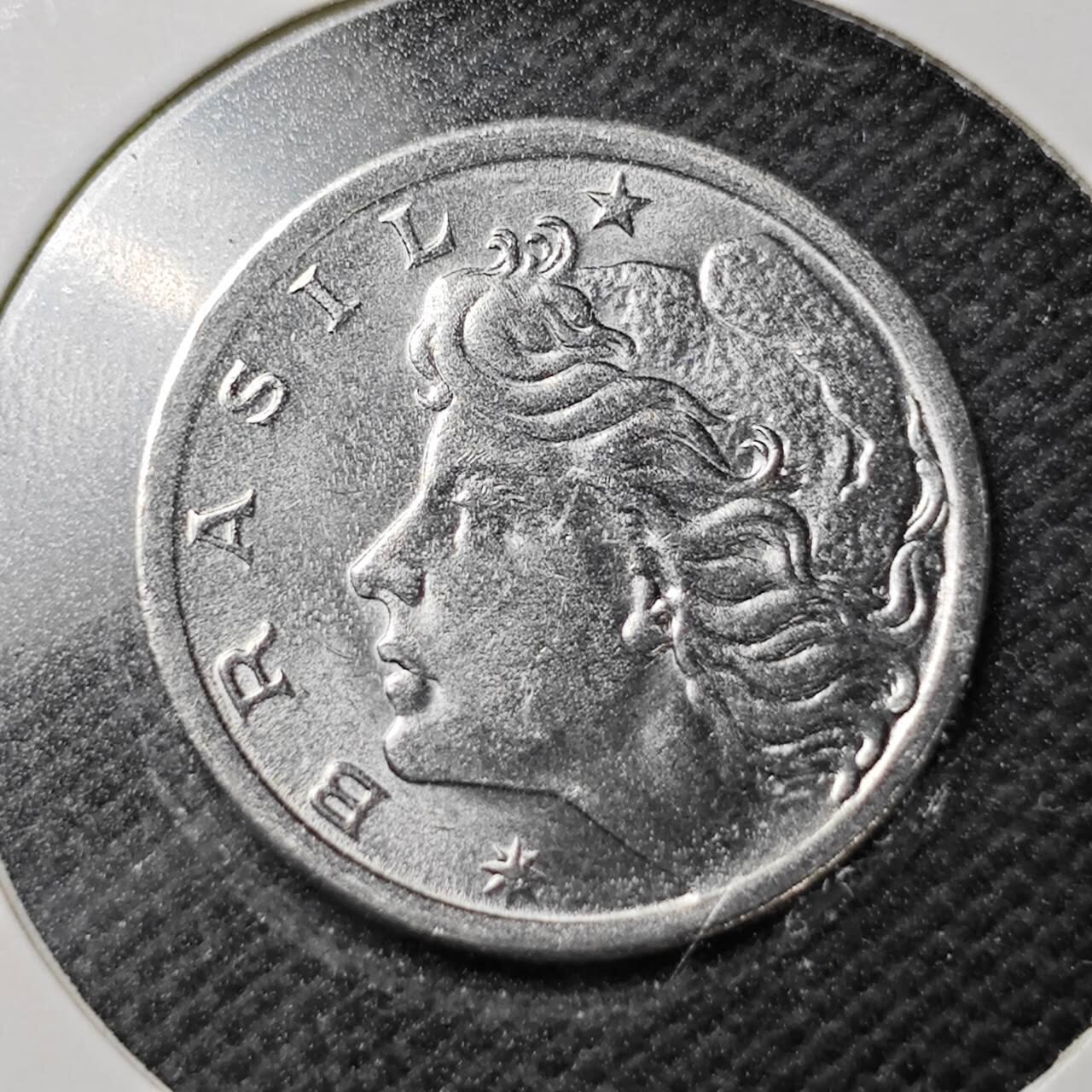 KK钱币收藏小铺  第362场  2月预留时间 周末发货  1975巴西2分纪念币 好品