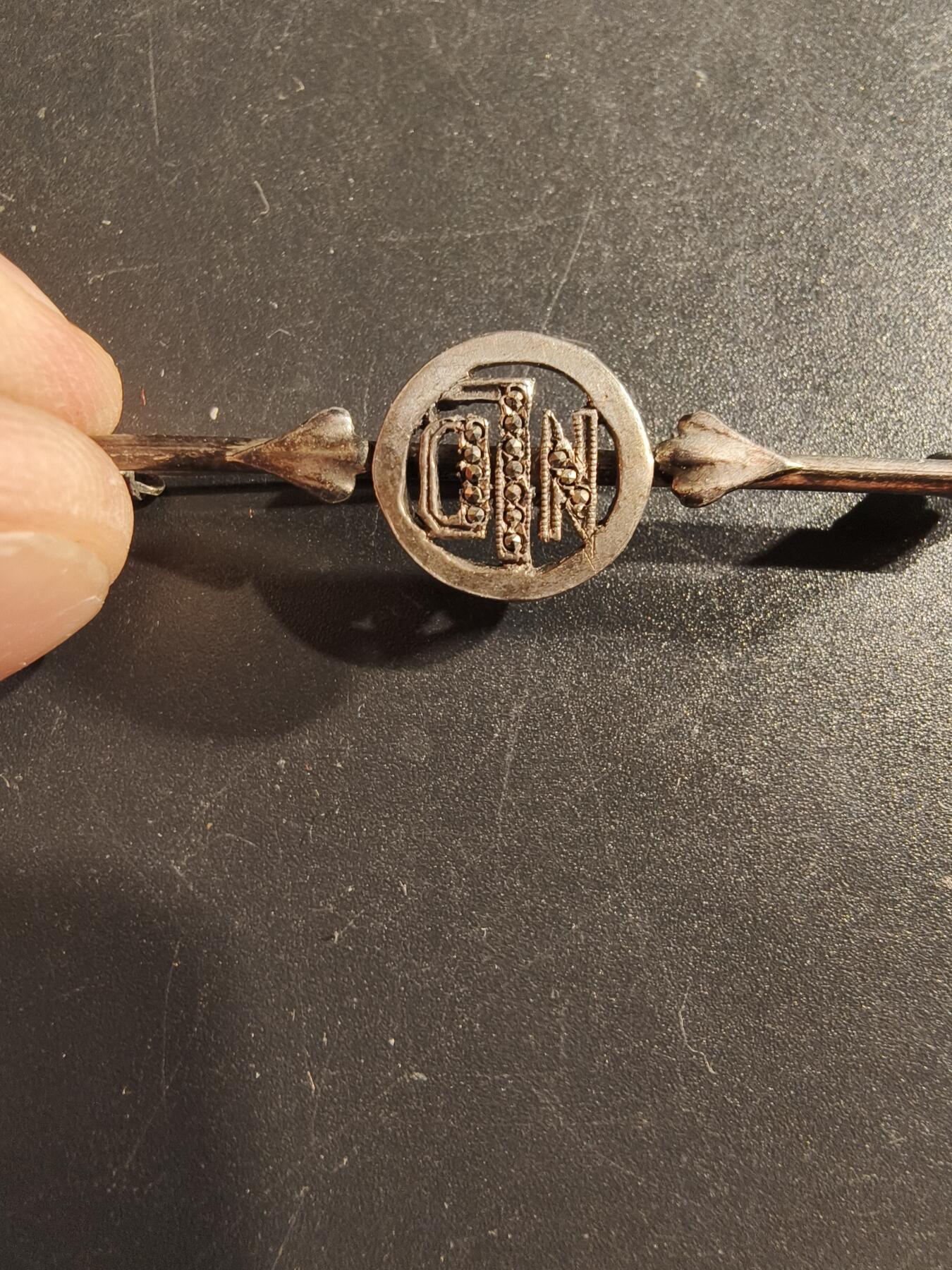 老王徽章第160期 法国银质胸针    镶钻    2.9g