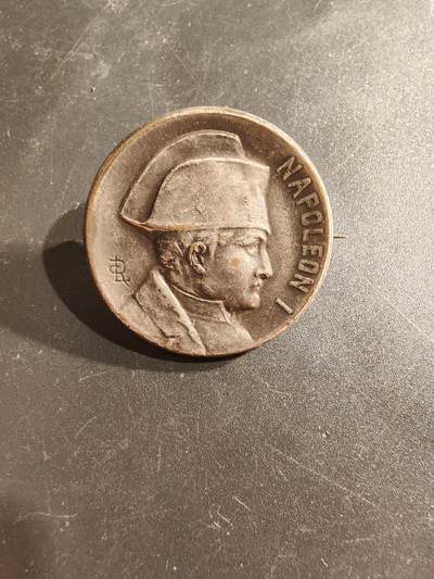 老王徽章第160期 - 法国拿破仑纪念章