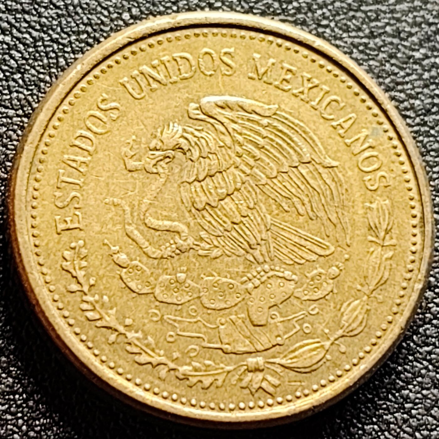 泉币菌-第122场-精品福利场 德拉加尔萨 墨西哥1984年100比索 黄铜币 26mm 11.97g