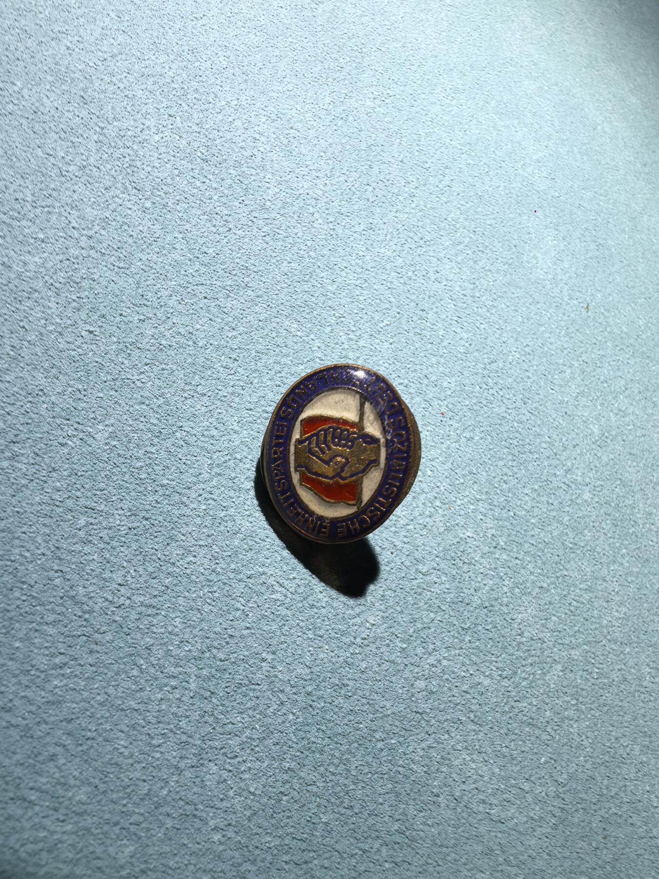 盛世勋华——号角文化勋章邮票专场拍卖第286期 东德统一社会党（SED）党徽