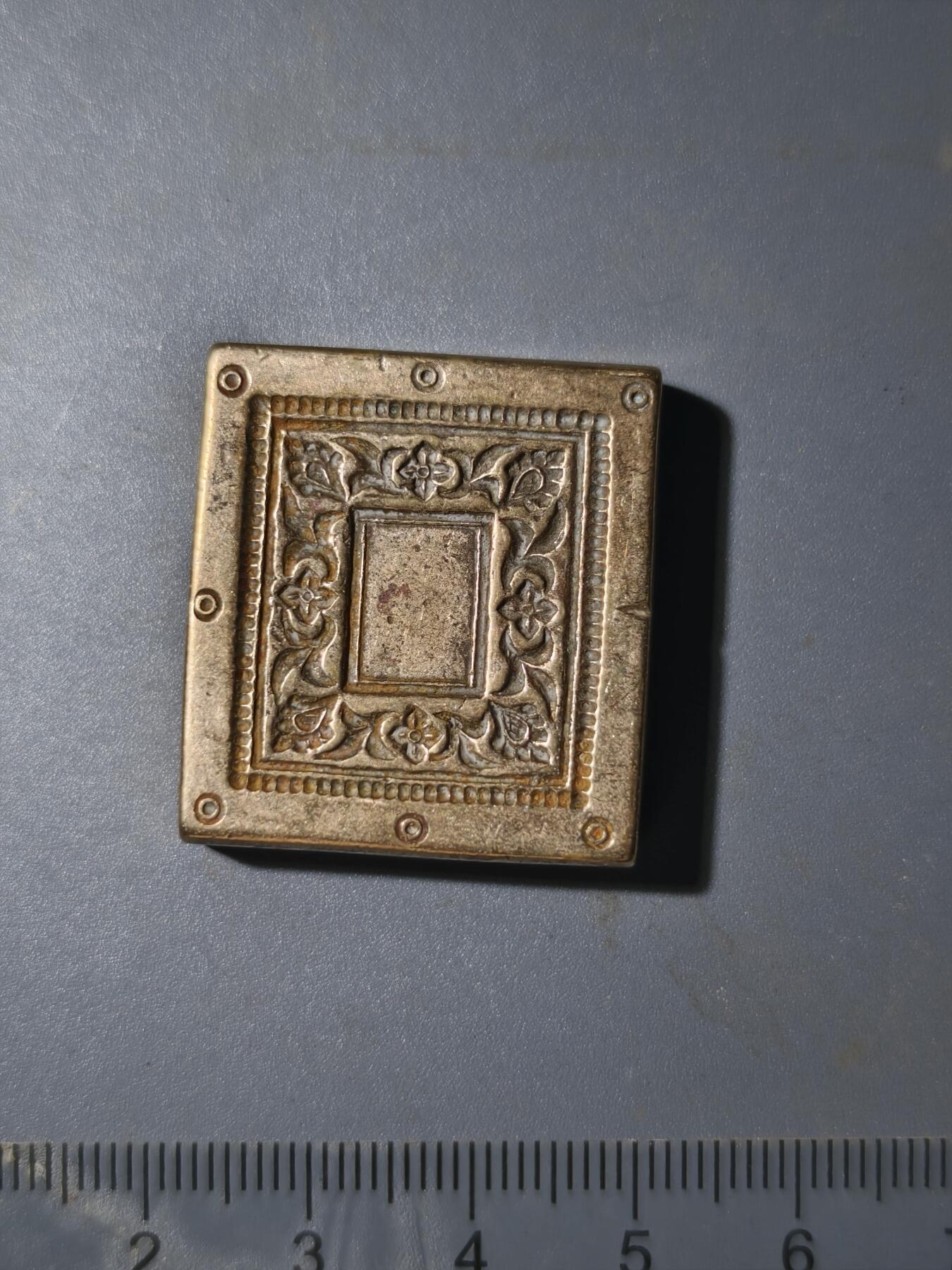 81期回流戒指饰品杂件纪念章丝路钱币专场 新疆饰品打制老铜模具