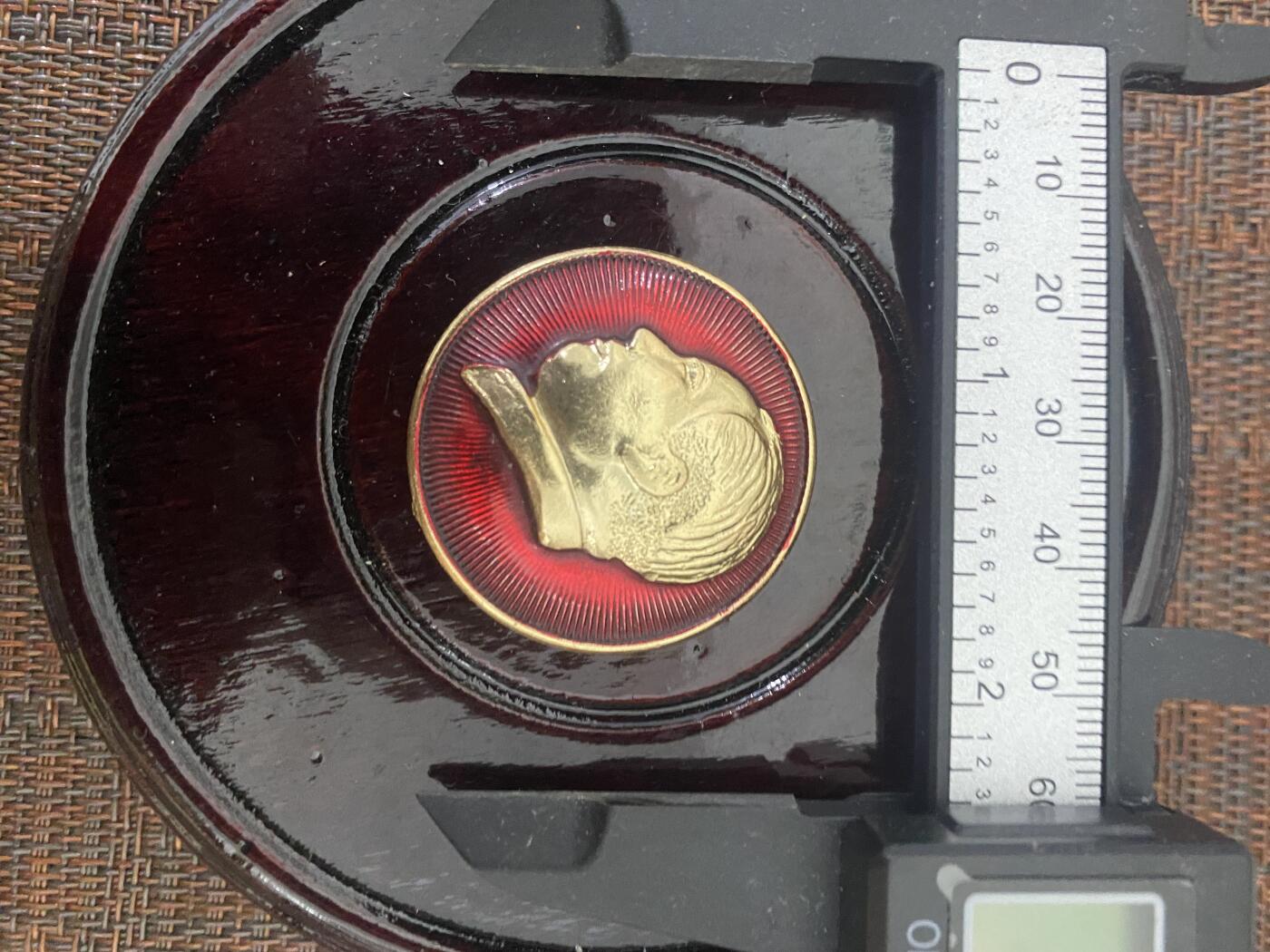 毛主席像章场 毛主席像章