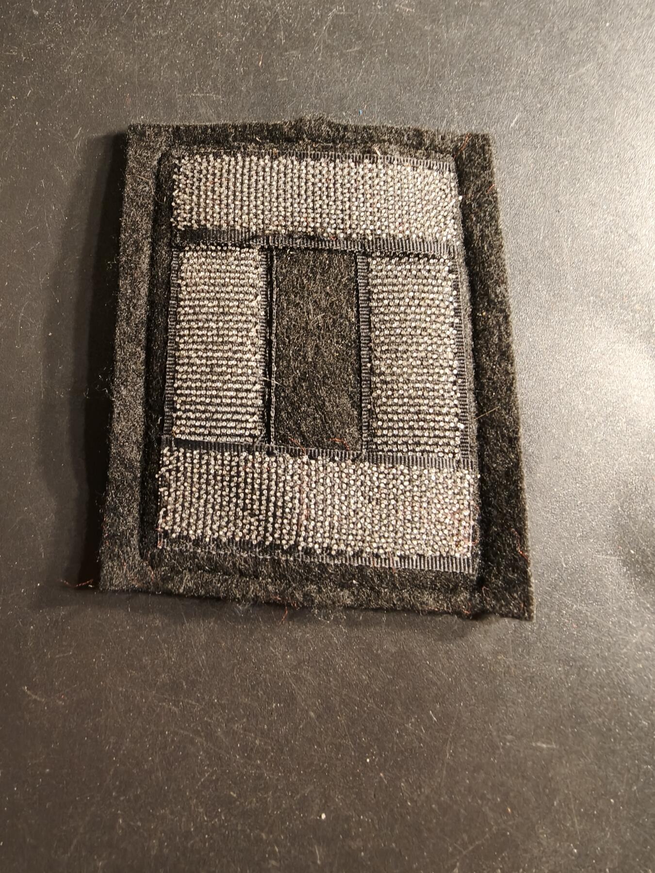 老王徽章第160期  法国海湾战争“幼鹿行动”臂章