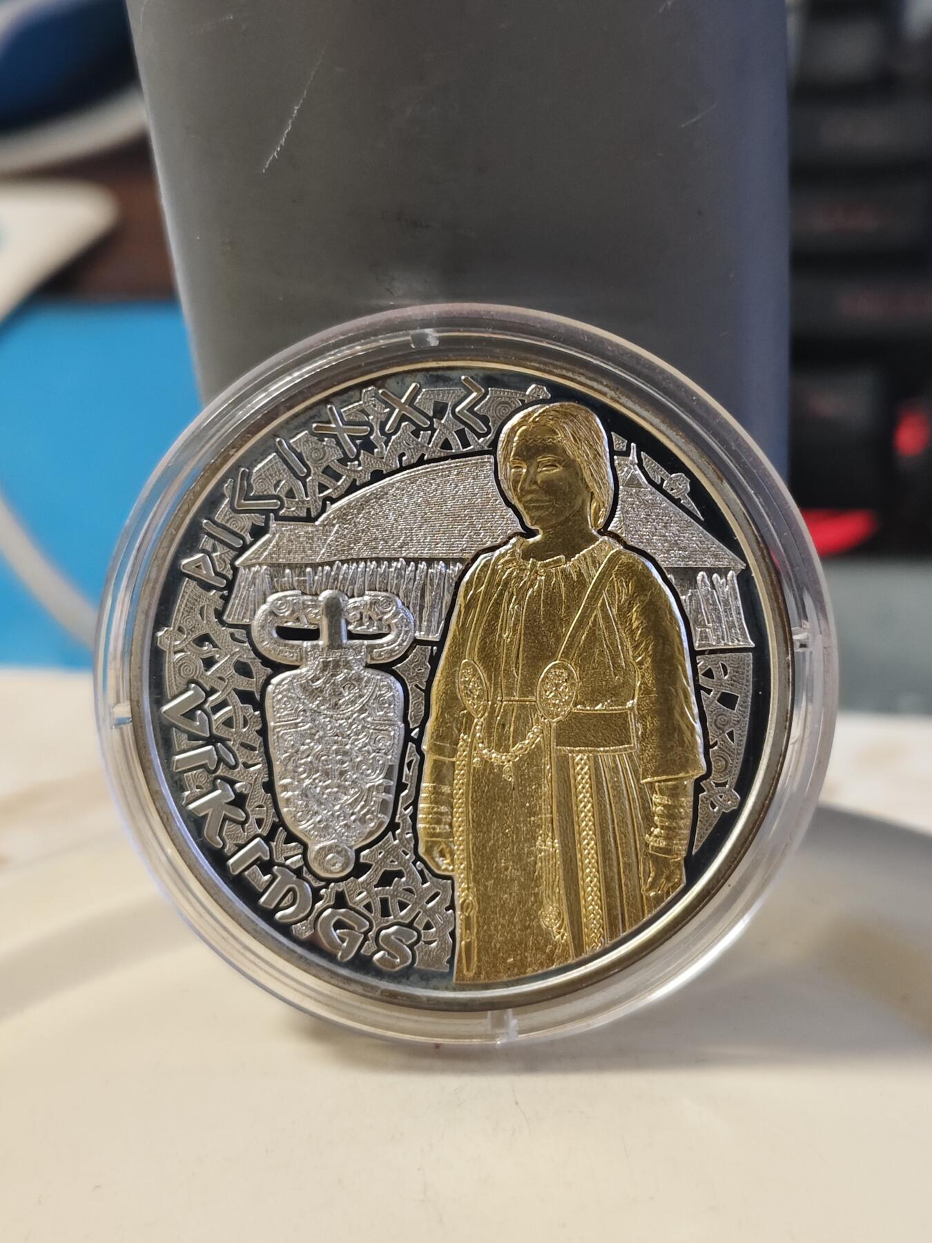 第180期拍卖【长期征集拍品】【北京币展专场】 安道尔2008年维京海盗系列10第纳尔镀金银币4枚套，925银镀金，33克*4，发行15000枚，有氧化