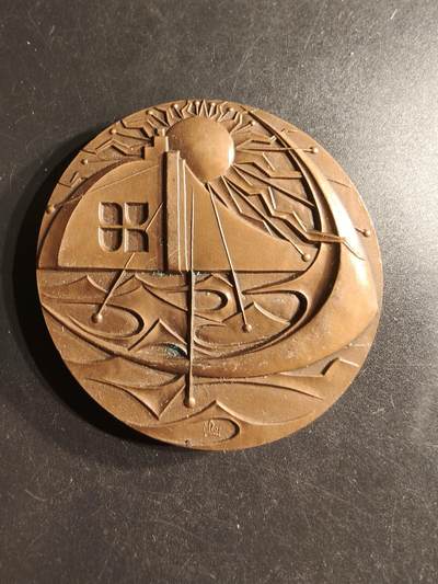 老王徽章第160期 - 法国朗格多克市大铜章     直径57mm.    重量121.11g