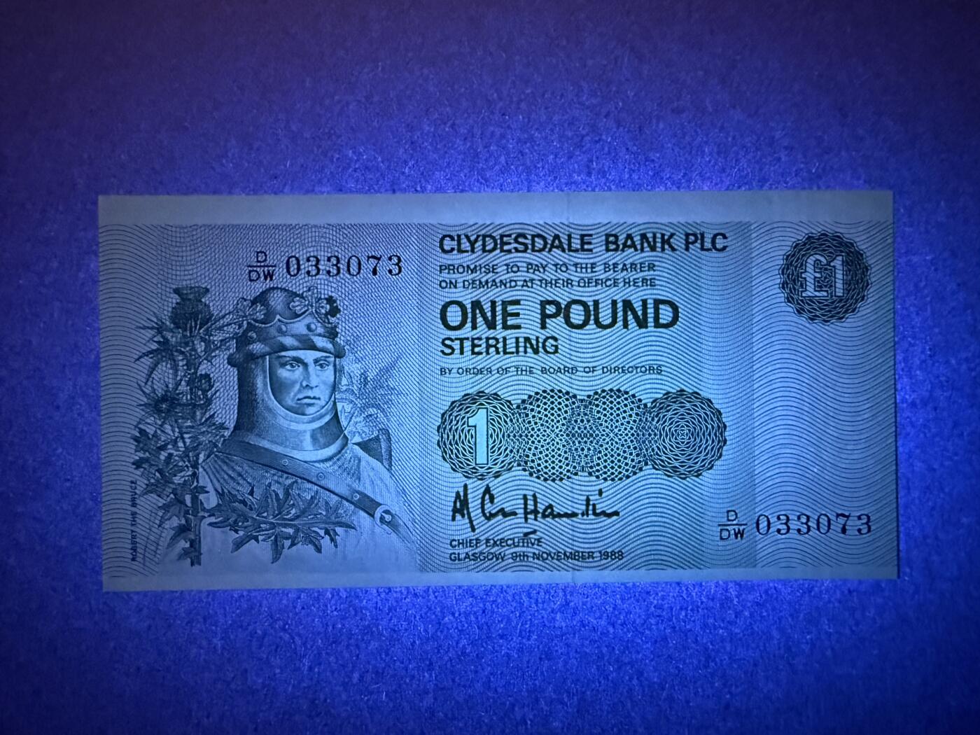 《艾美收藏》第218期-11.2周日外币荟萃 苏格兰1镑 UNC 1988年 克莱斯戴尔银行 无4