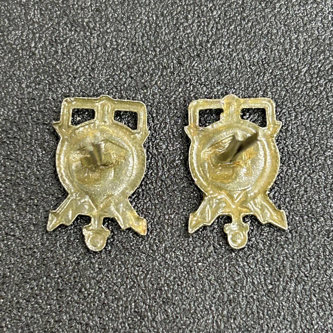 西秦中古拍卖第六十三期 苏联工程兵领章 早期铁制