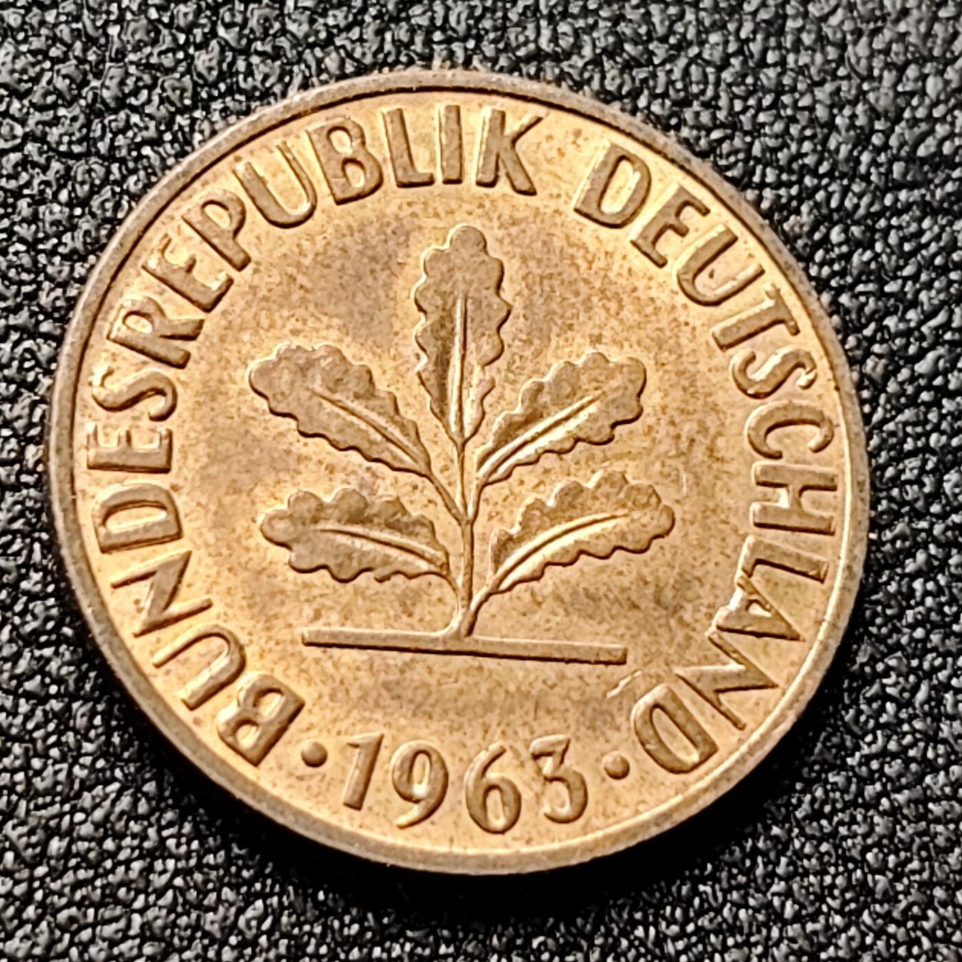 泉币菌-第121场-精品福利场 1967年 德国2芬尼 五叶橡树 硬币 19mm  