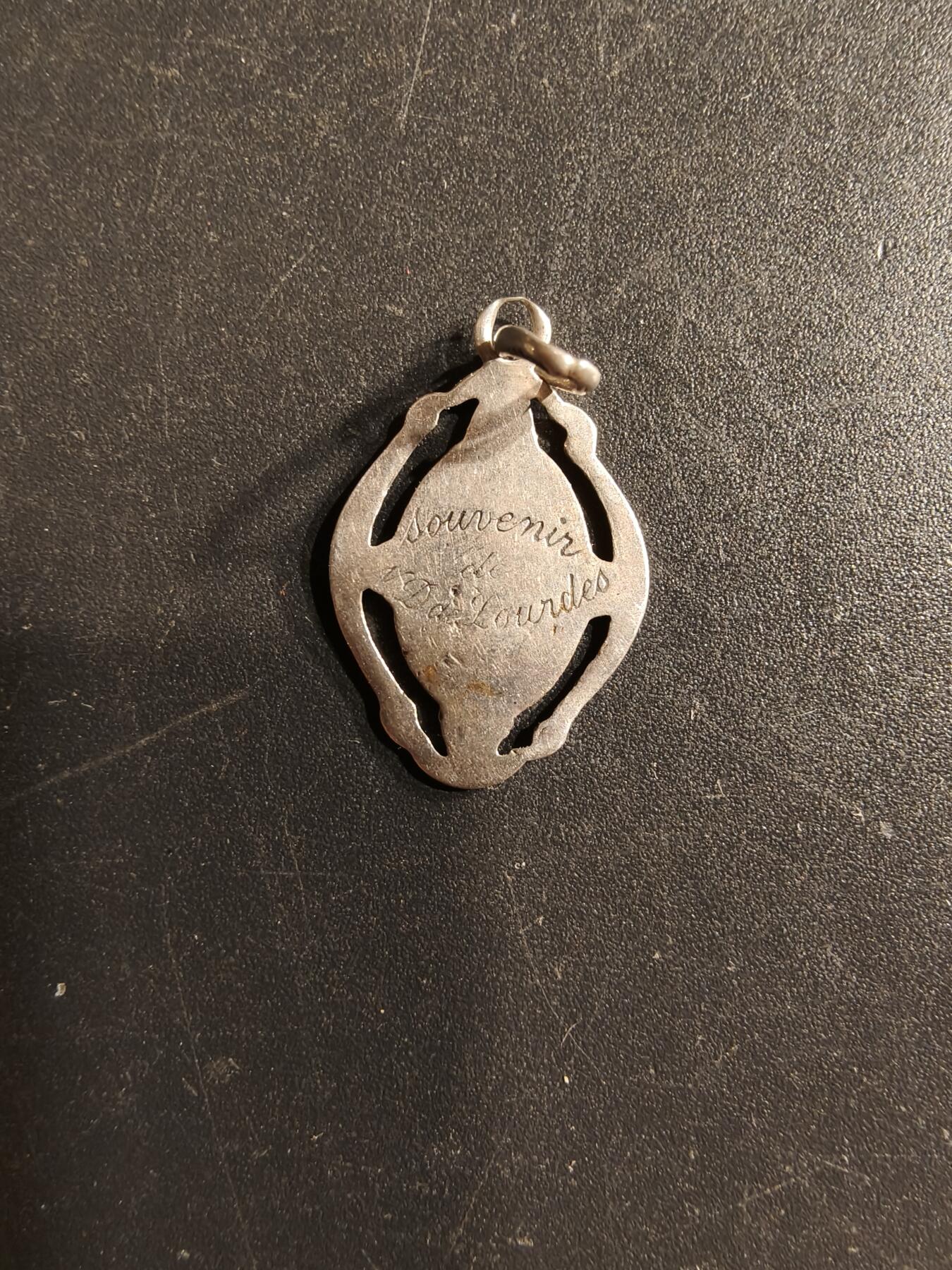 老王徽章第160期 法国天主教会纪念章