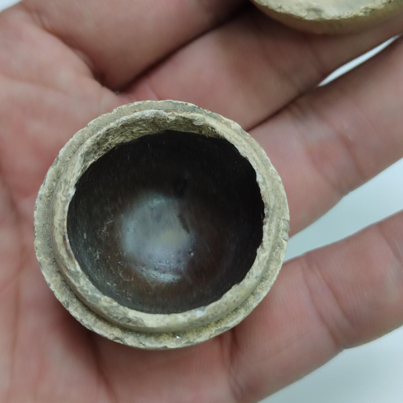 PCAI钱币4-579  古籍纸品小专场 膏盒