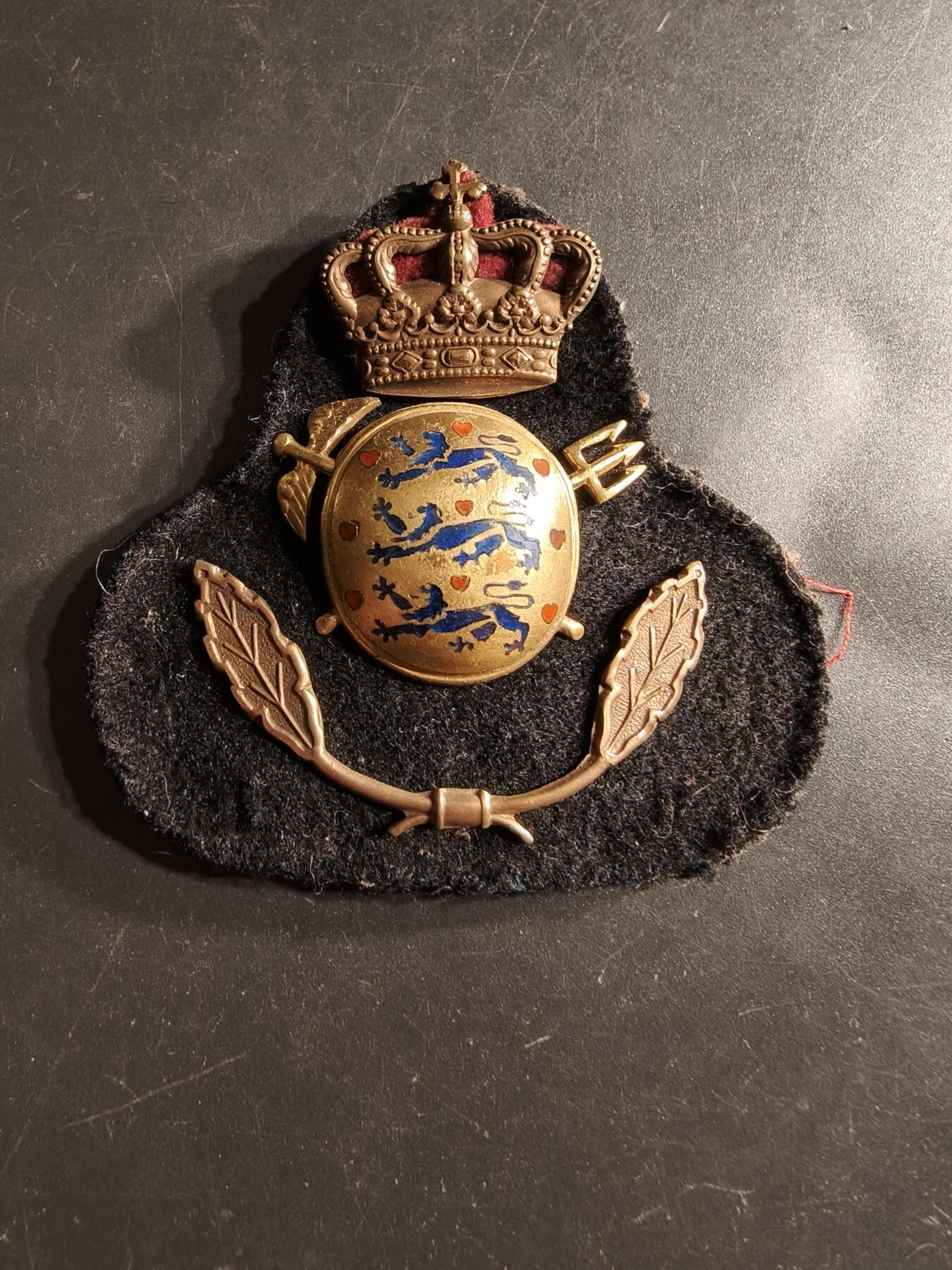 老王徽章第160期 丹麦海关礼服帽徽 底衬完整 大尺寸直径75mm