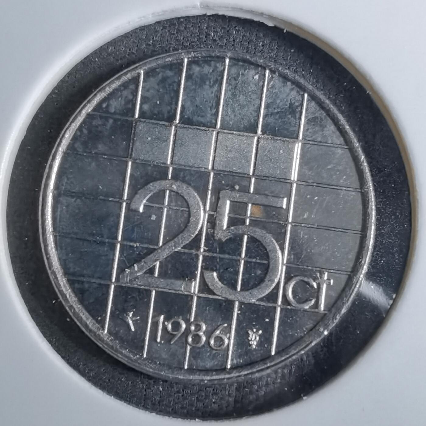 沼泽如烟--第886场 荷兰1986年25分