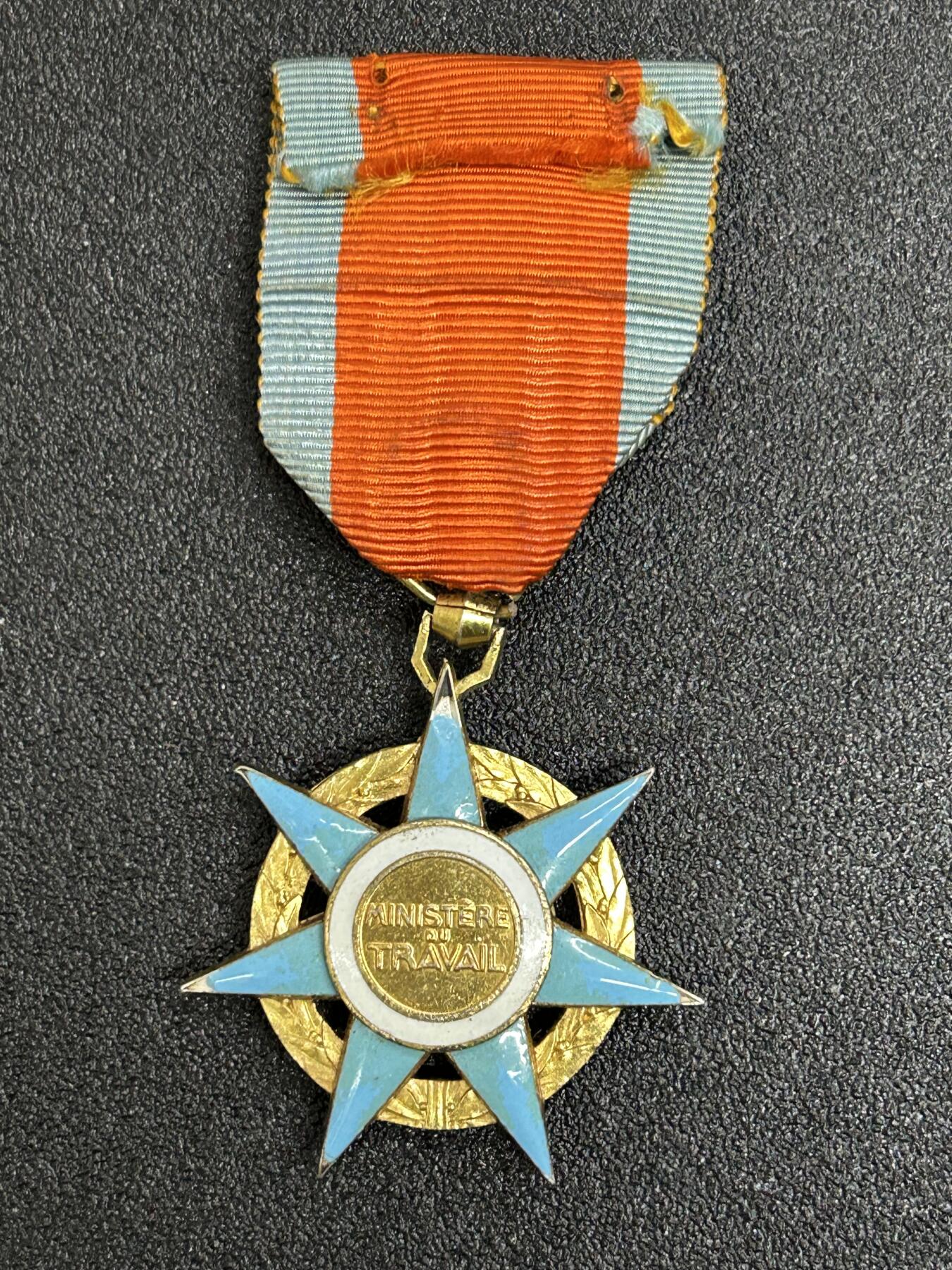 西秦中古拍卖第六十三期 法国军官级社会功绩勋章