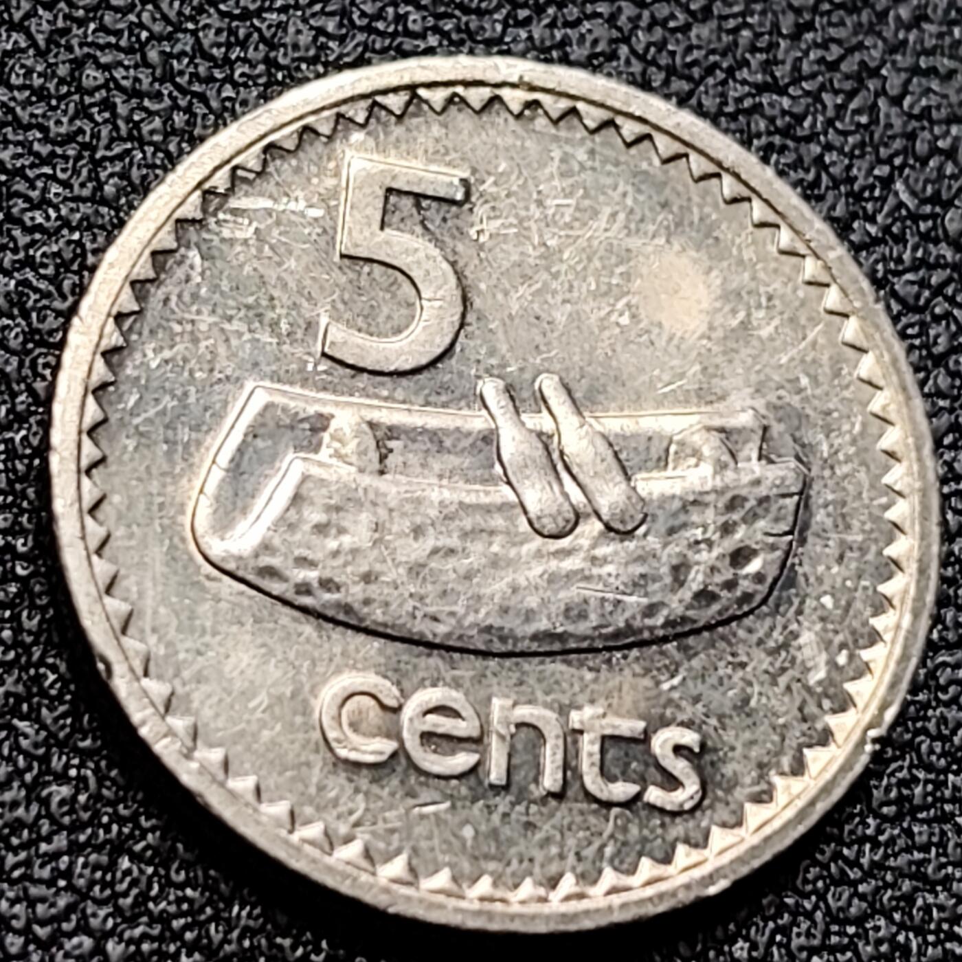 泉币菌-第122场-精品福利场 独木舟  斐济5分硬币 1987年直径19.5MM 英国女王 伊丽莎白版