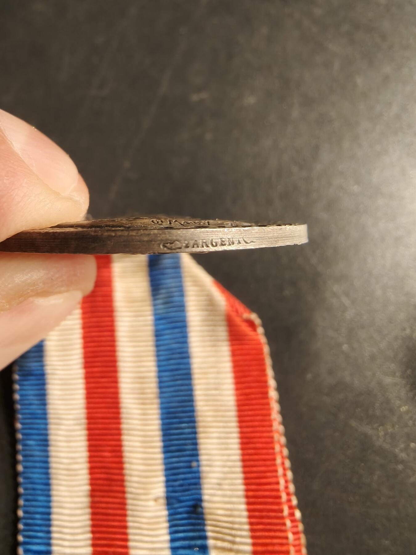 老王徽章第160期 法国银级劳动荣誉发展奖章     银质    20.5g