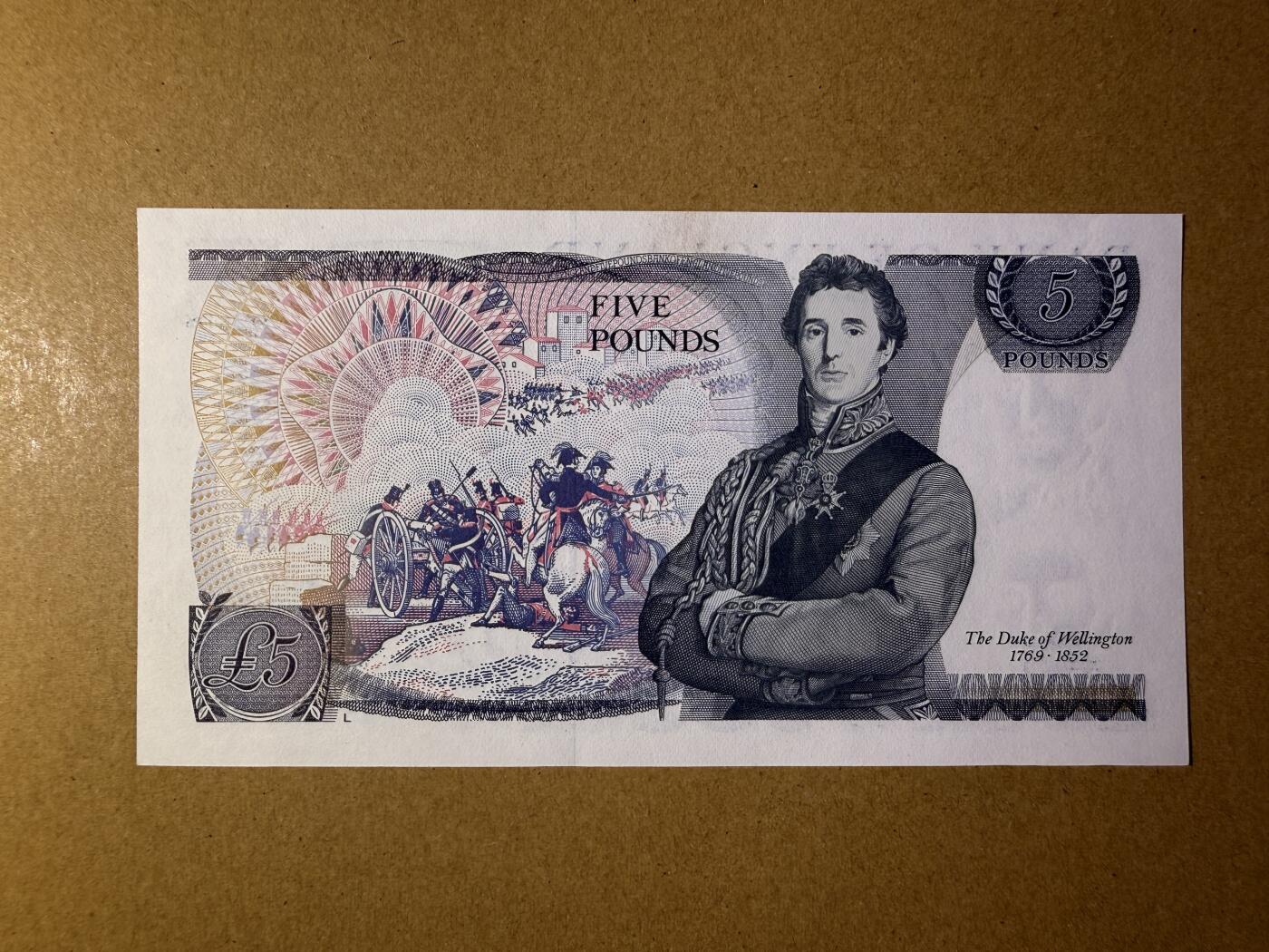 《艾美收藏》第218期-11.2周日外币荟萃