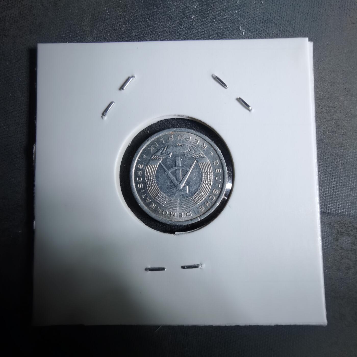 沼泽如烟--第886场 东德1986年1芬尼