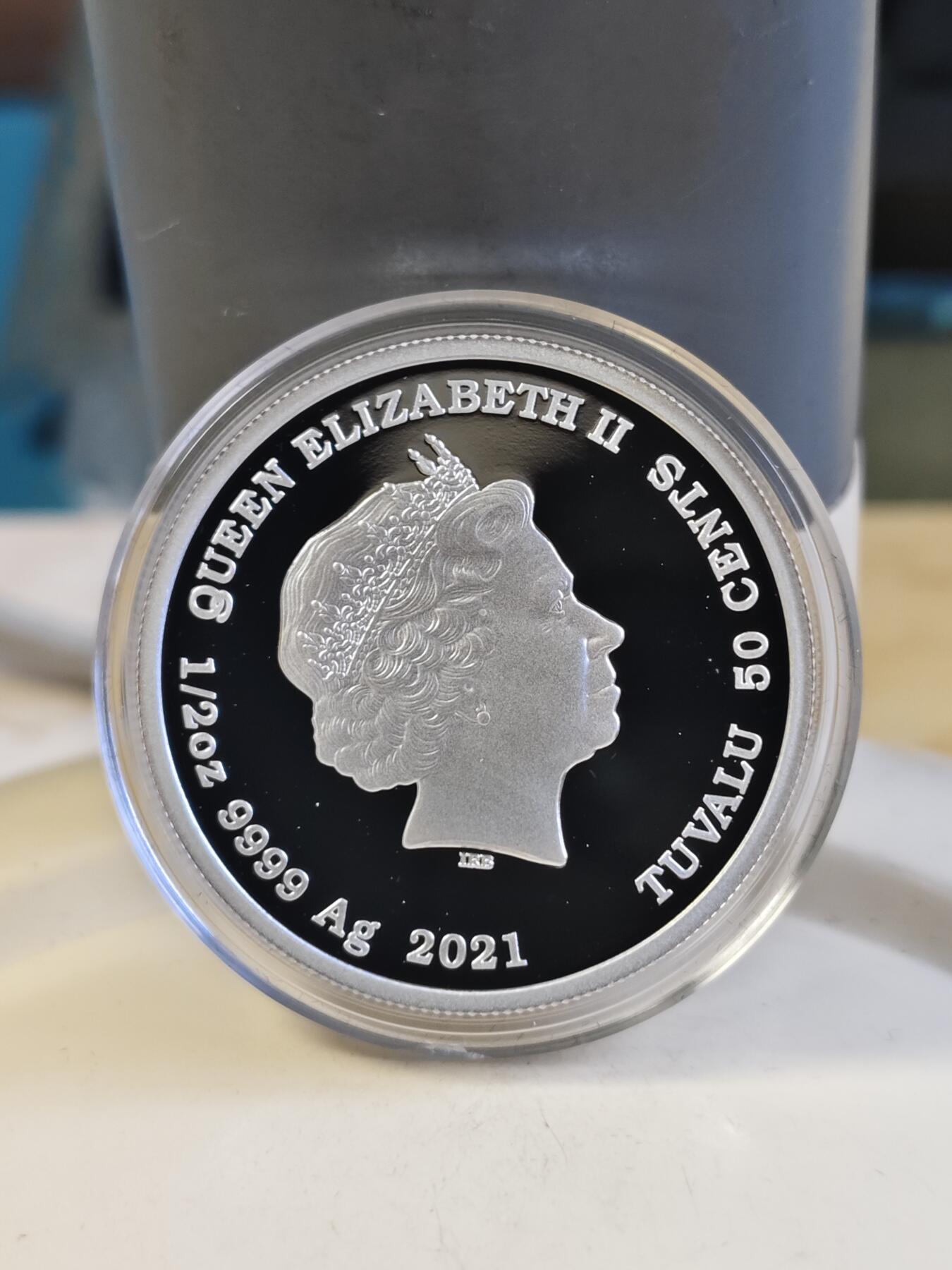 第180期拍卖【长期征集拍品】【北京币展专场】 图瓦卢2021年生肖宝宝系列牛宝宝半盎司纪念彩银币，999银，发行7500枚