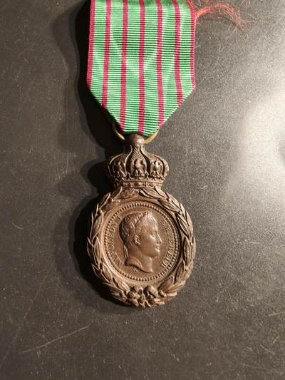 老王徽章第160期 - 法国圣赫勒拿纪念章