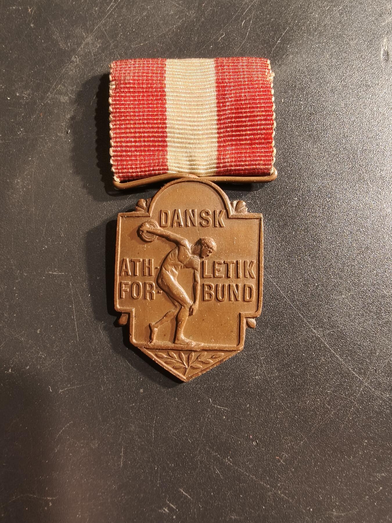 老王徽章第160期 丹麦西兰岛田径协会纪念章