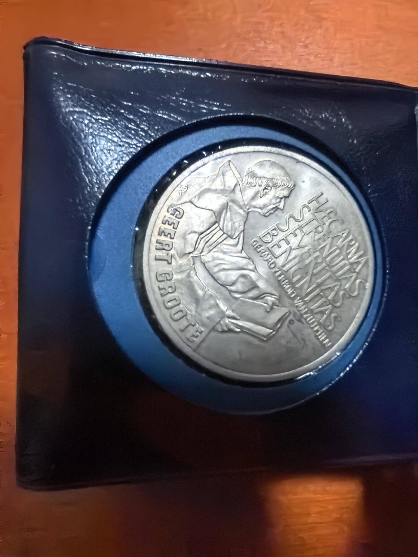 长老汇蛇年精选第六十九场拍卖 珍稀币！1990荷兰2.5埃居铜镍币，带证书小钱包