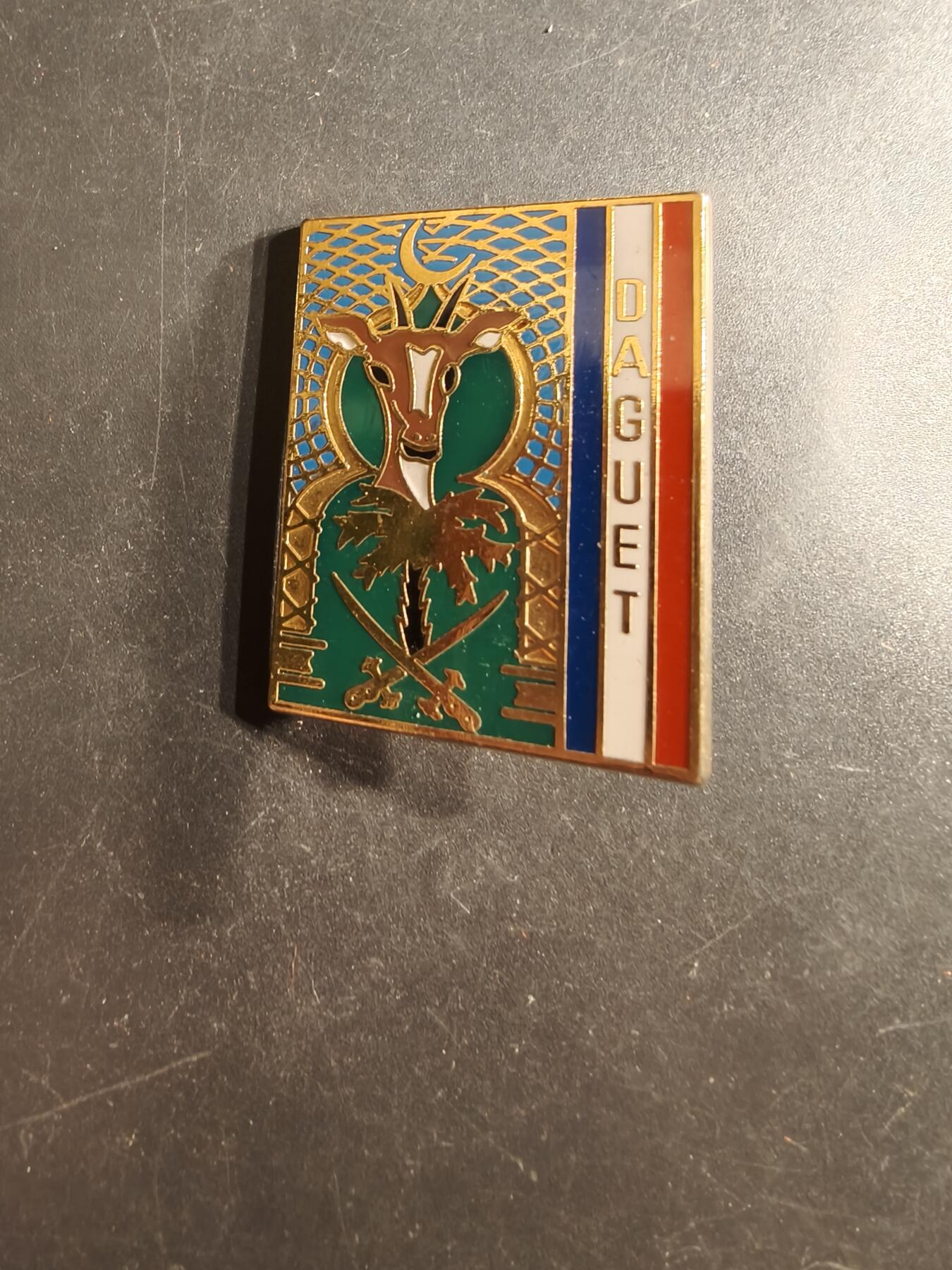 老王徽章第160期 法国海湾战争“幼鹿”行动证章 