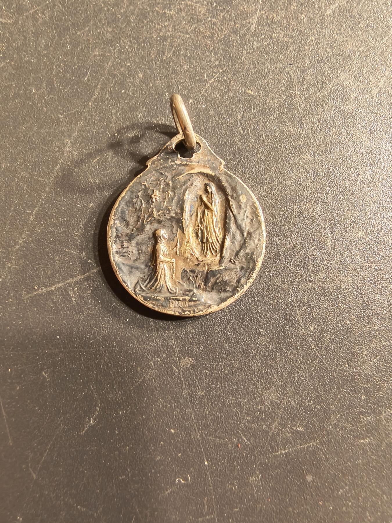 老王徽章第160期 法国天主教会纪念章