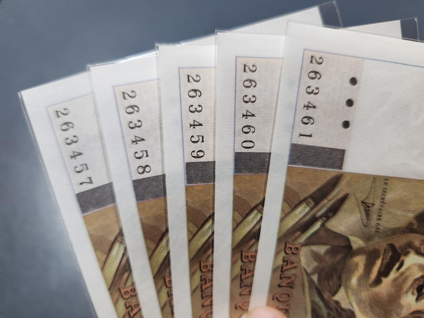 11月1号晚上8点 外国纸币自动截拍第50场 法国1993年100法郎 5连号 无折有黄斑