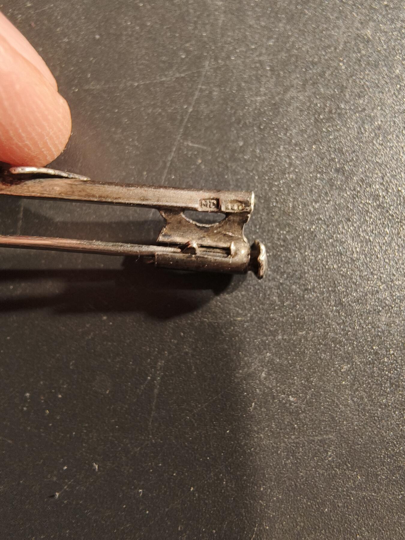 老王徽章第160期 法国银质胸针    镶钻    2.9g