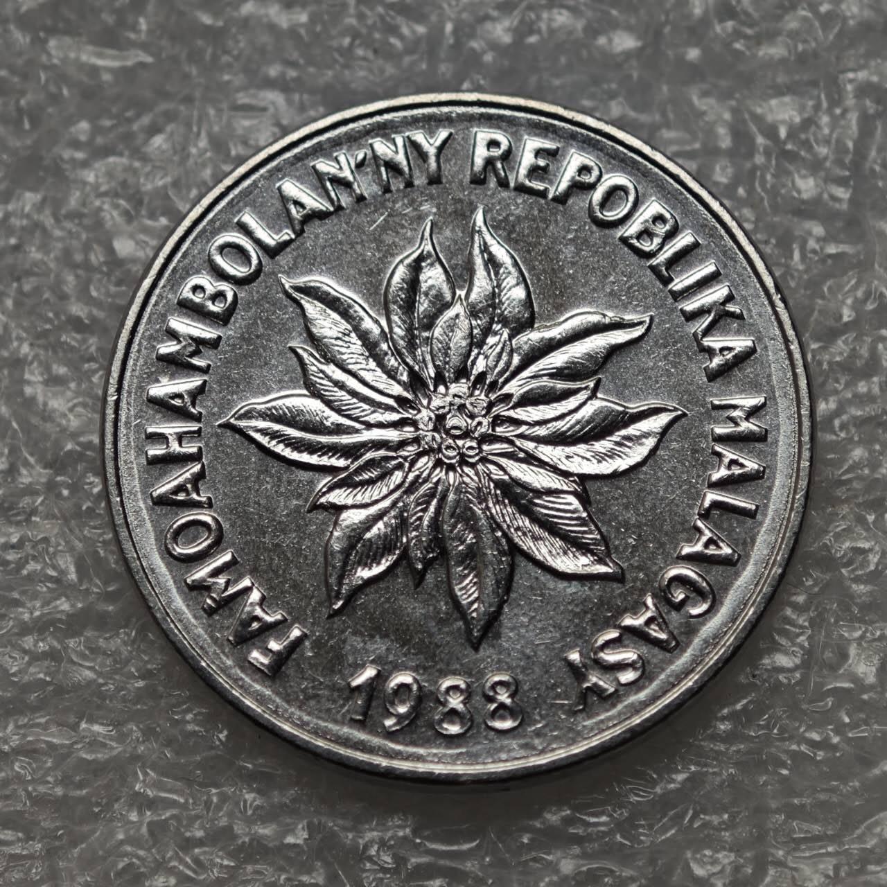 【淘币小摊】限时拍第七百八十六拍  黎巴嫩尼加拉瓜马达加斯加索马里专场  满百包邮可预留两周  周一统一发货 