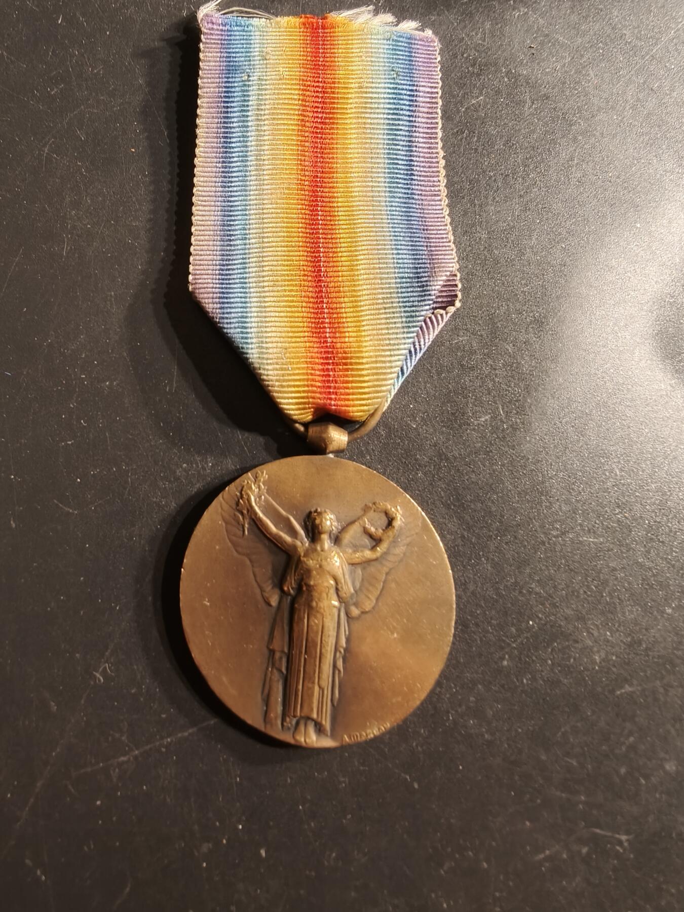 老王徽章第160期 法国一战胜利奖章